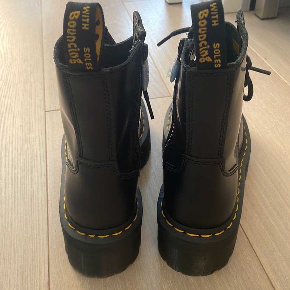 Dr. Martens Jadon boots new in box - Picture 5 of 7